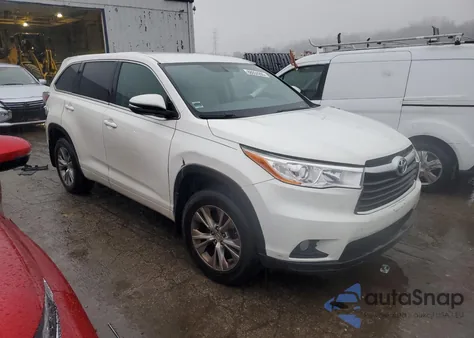 2014 Toyota Highlander Le z USA, uszkodzony, nr VIN 5TDBKRFH6ES052063